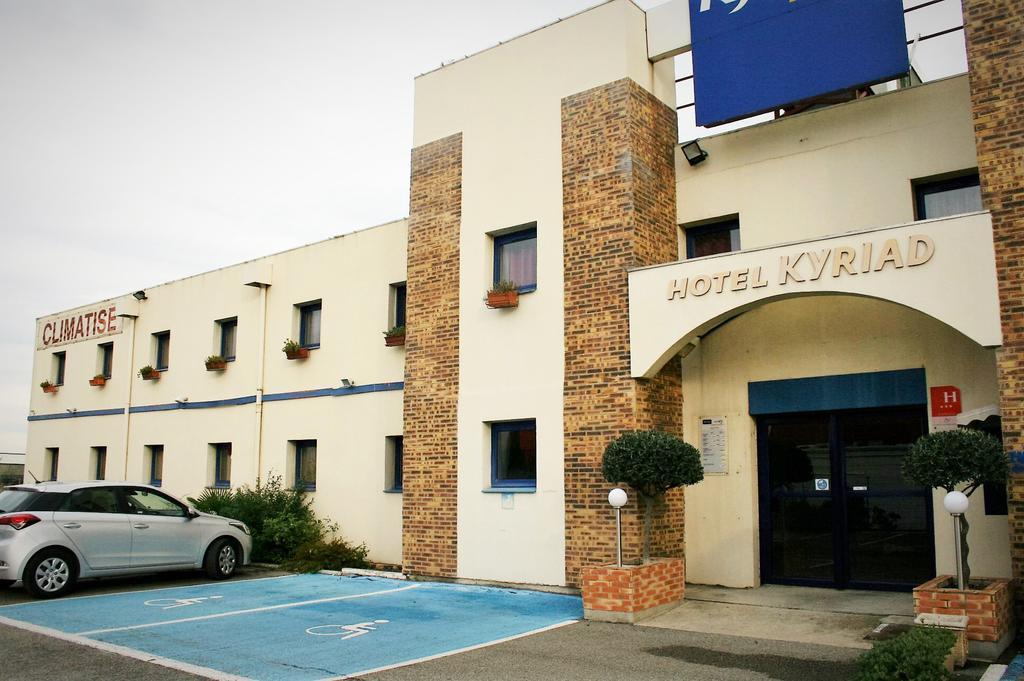 Kyriad Direct Arles Exterior photo